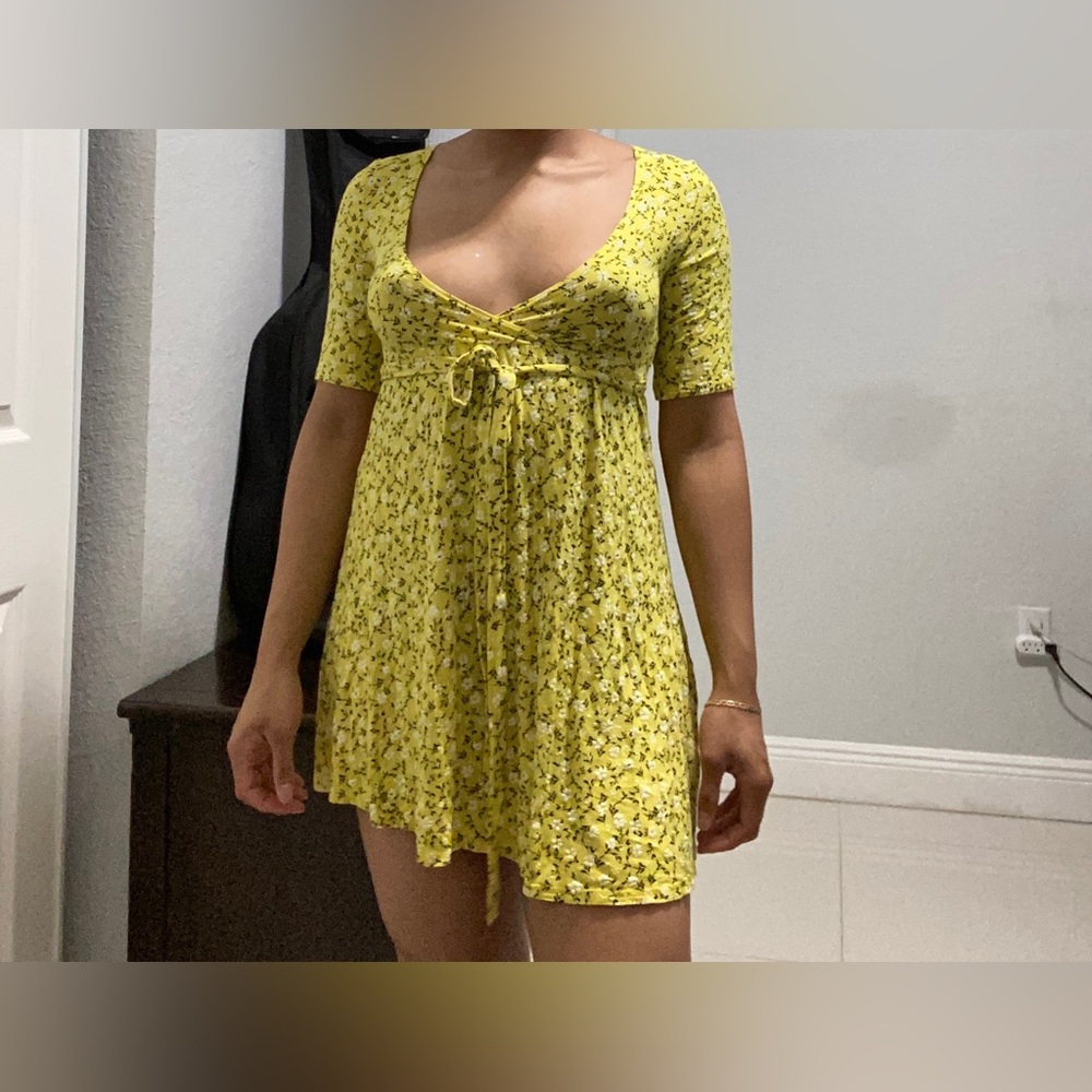 Pretty little thing yellow flower dress
